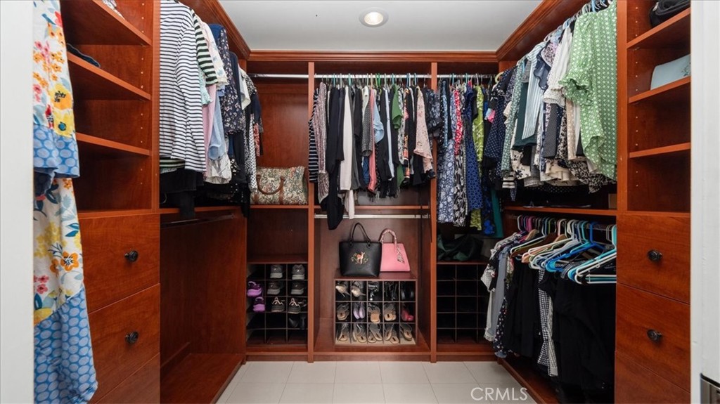 1819 Elmhurst Circle