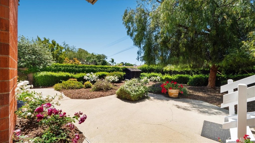 1819 Elmhurst Circle