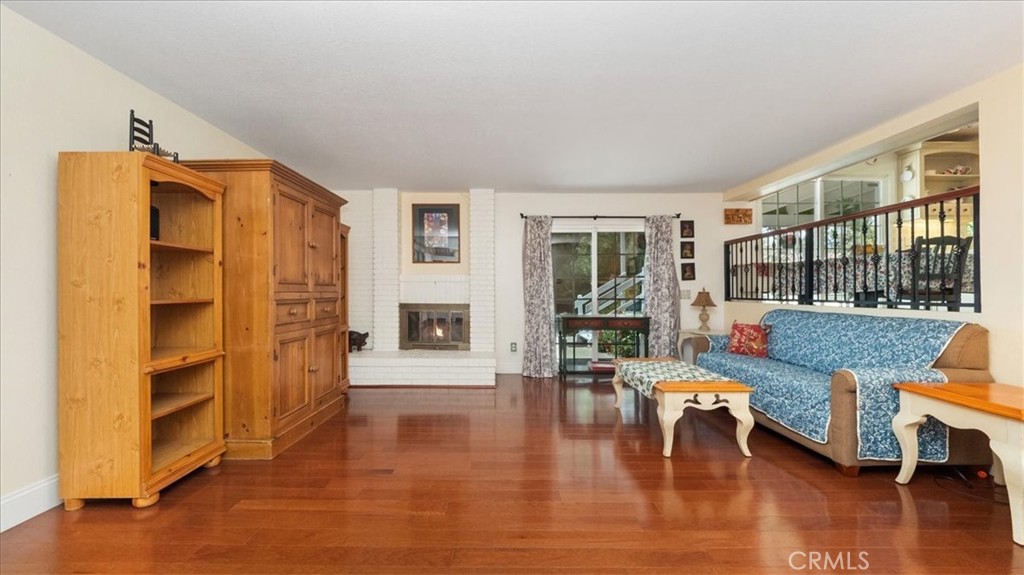 1819 Elmhurst Circle