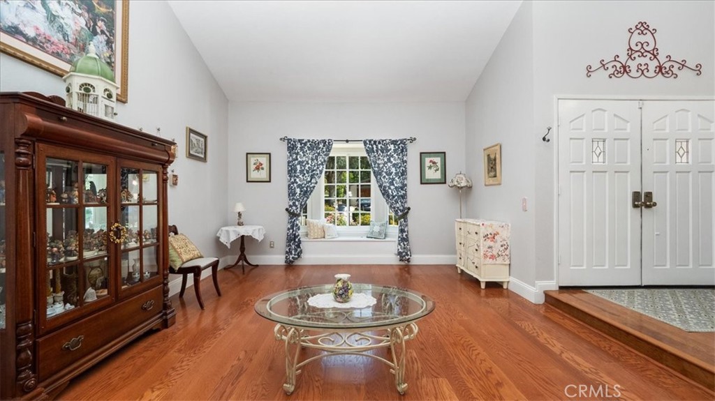 1819 Elmhurst Circle