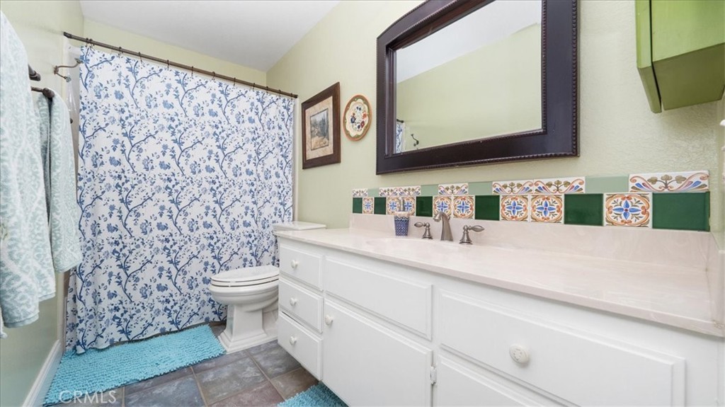 1819 Elmhurst Circle