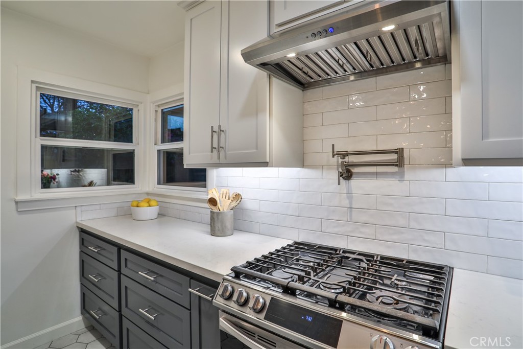 139 E Villanova Drive