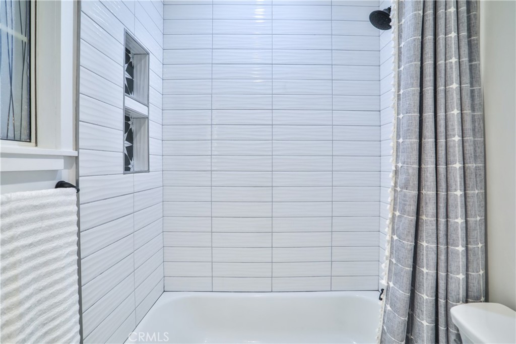 139 E Villanova Drive