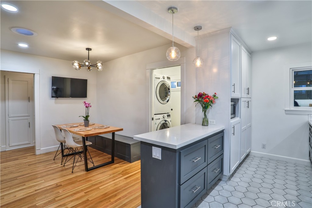 139 E Villanova Drive