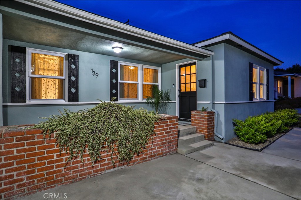 139 E Villanova Drive