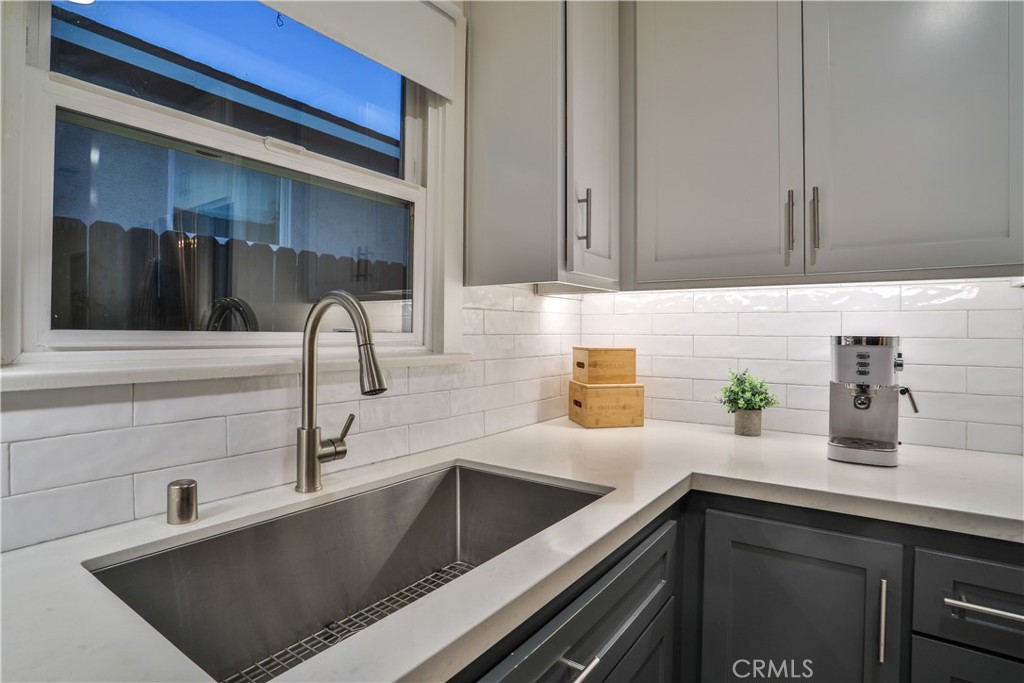 139 E Villanova Drive