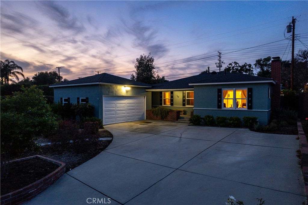 139 E Villanova Drive