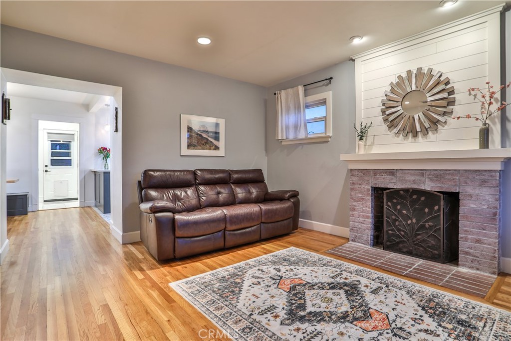 139 E Villanova Drive