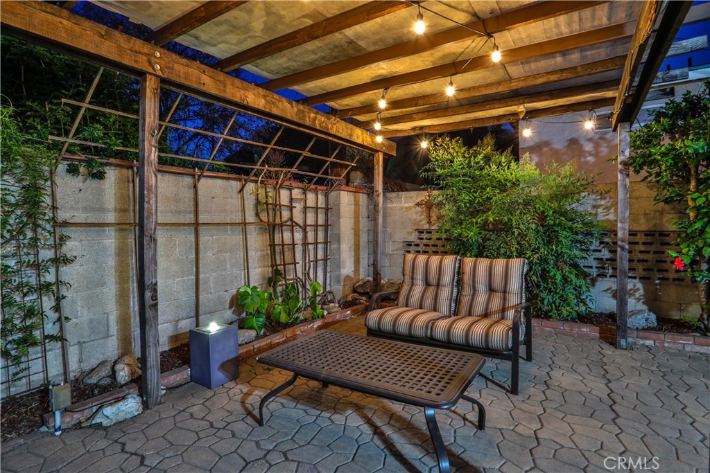 139 E Villanova Drive