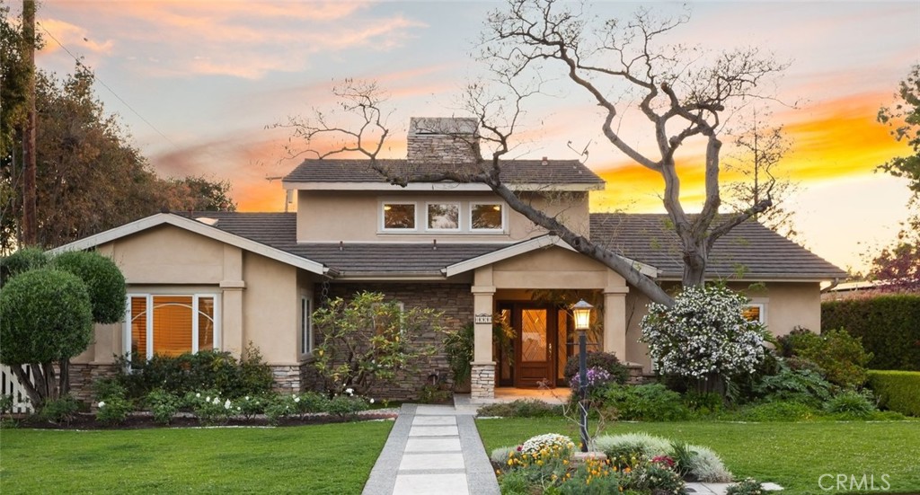 1221 N Cambridge Avenue