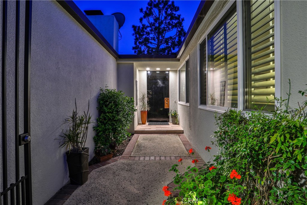 868 Guanajuato Drive