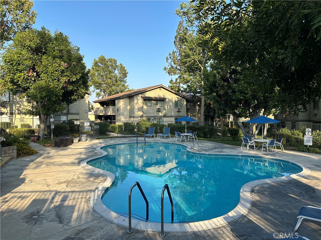 960 E Bonita Avenue 94