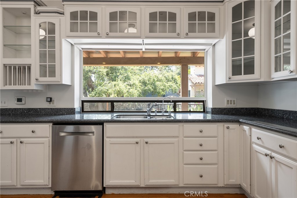 1111 N Indian Hill Boulevard