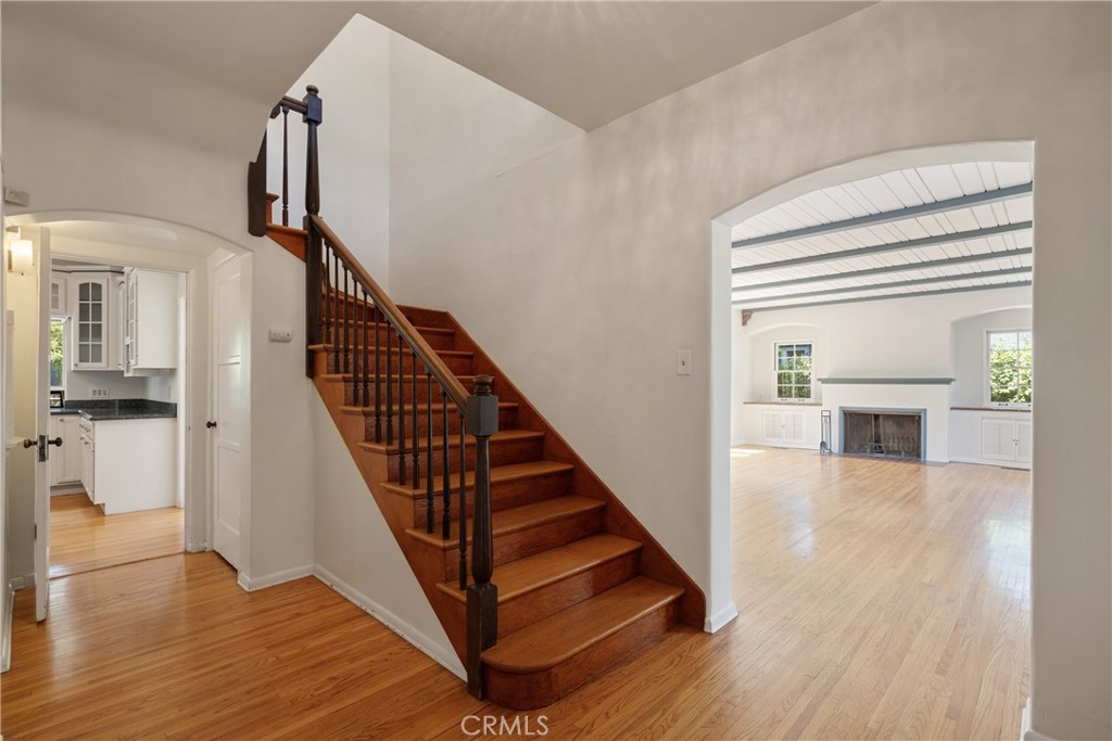 1111 N Indian Hill Boulevard