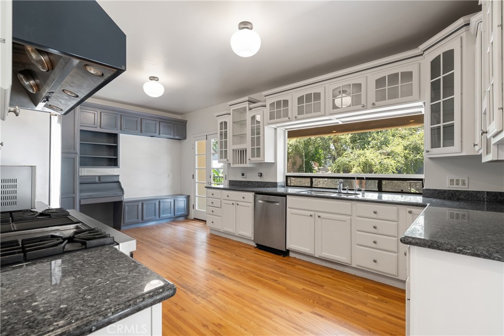 1111 N Indian Hill Boulevard