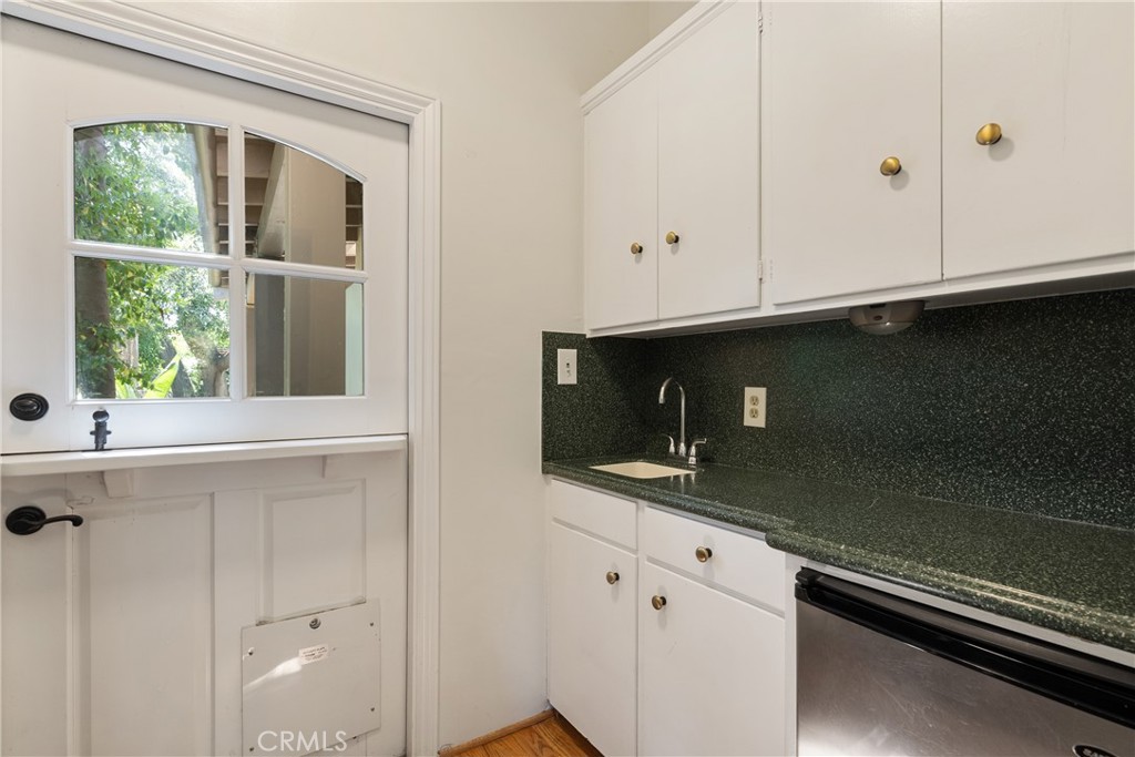 1111 N Indian Hill Boulevard