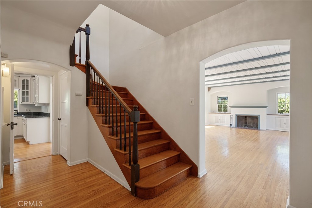 1111 N Indian Hill Boulevard