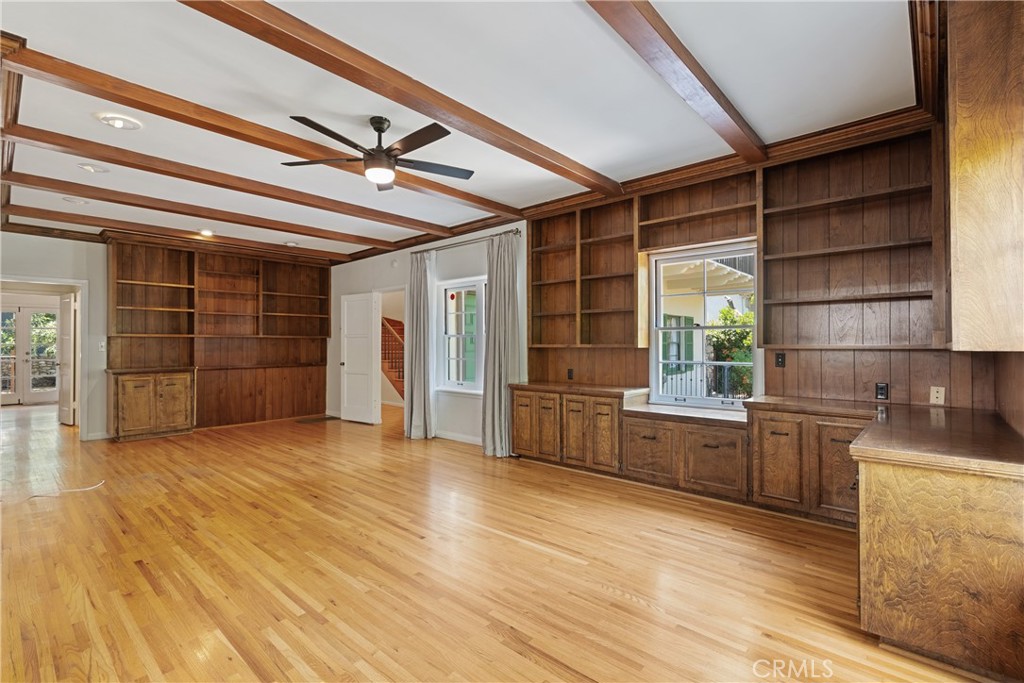 1111 N Indian Hill Boulevard