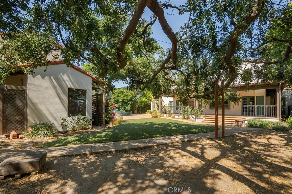 1111 N Indian Hill Boulevard