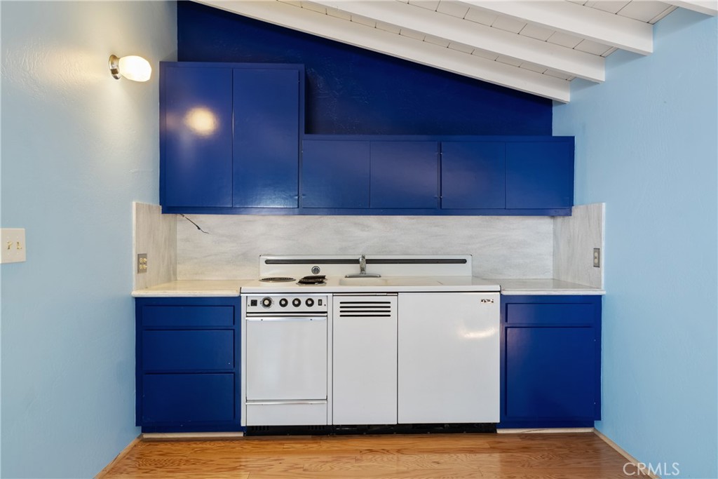 1111 N Indian Hill Boulevard