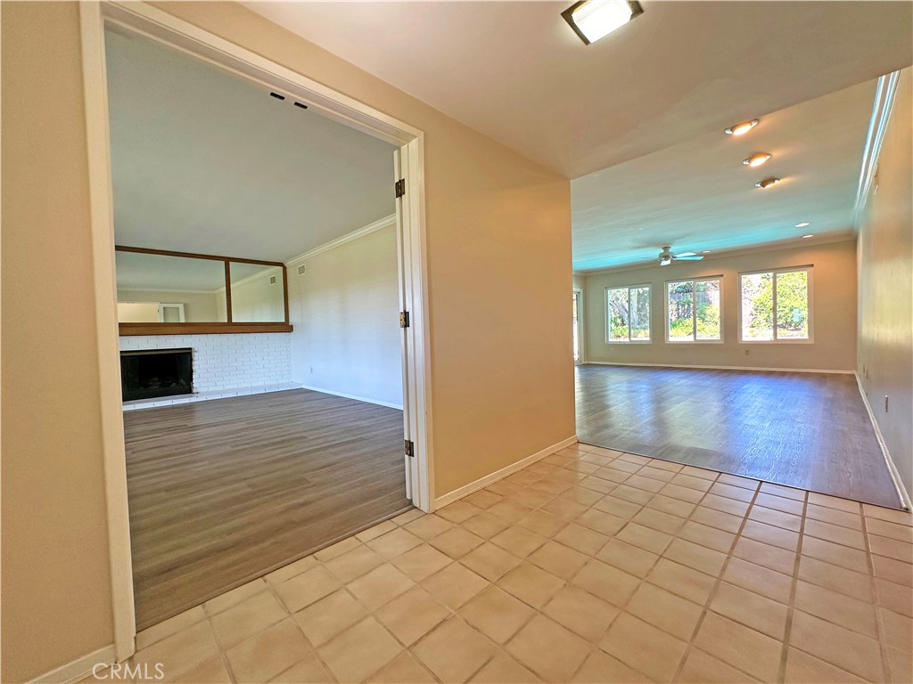 1562 Whittier Avenue