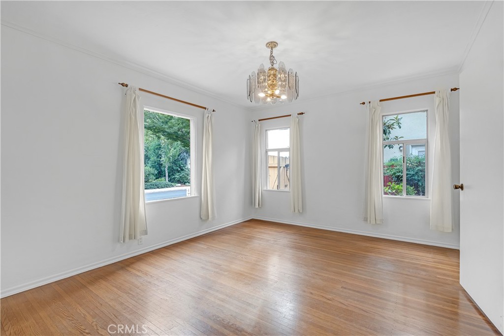 515 W Eleventh Street