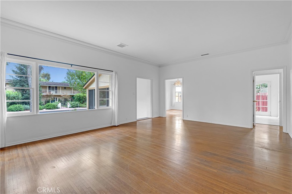 515 W Eleventh Street