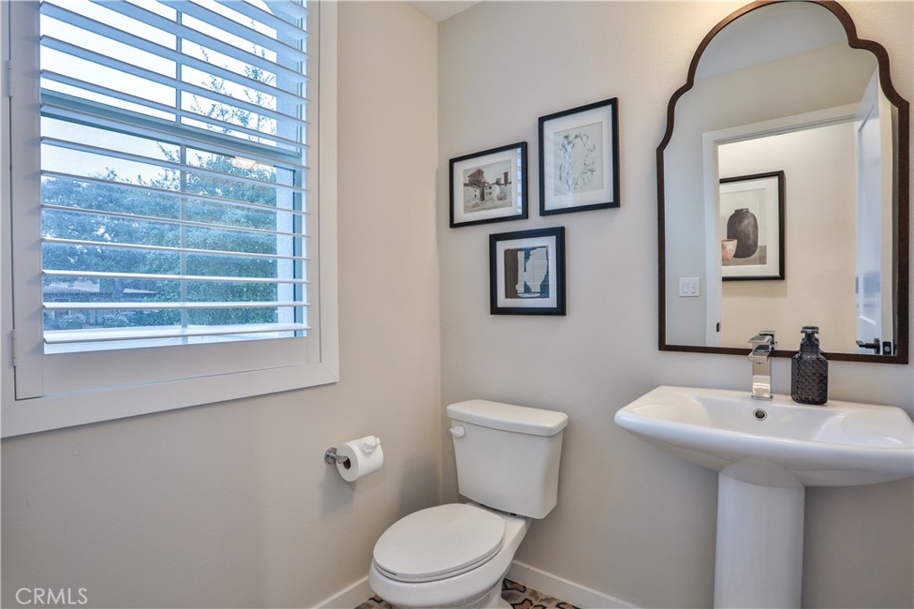 1419 N Indian Hill Boulevard