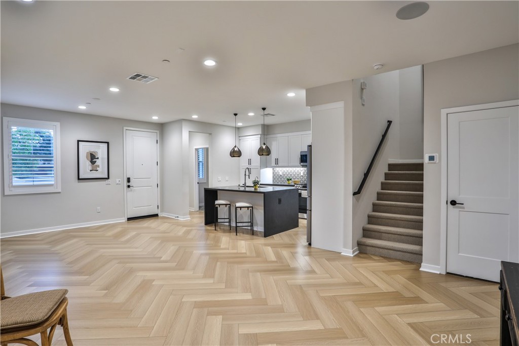 1419 N Indian Hill Boulevard