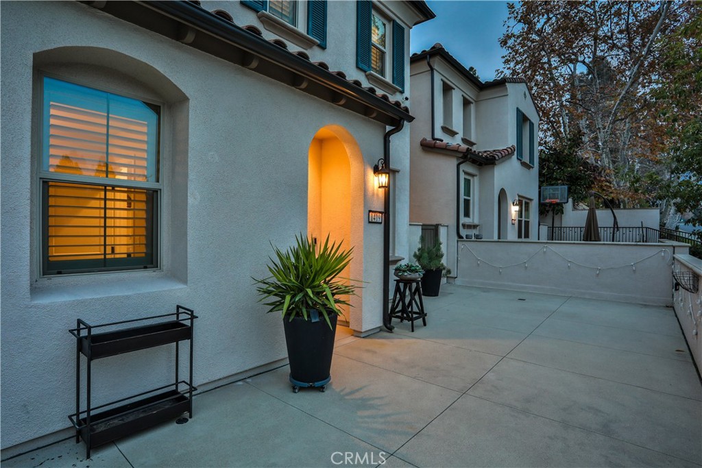 1419 N Indian Hill Boulevard