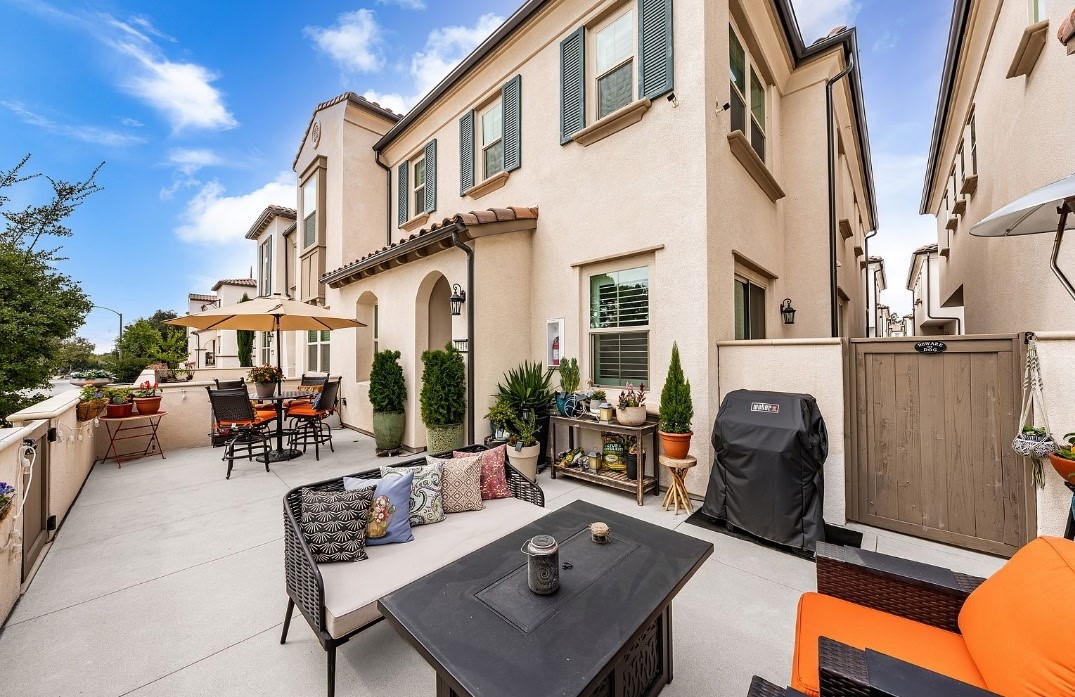 1419 N Indian Hill Boulevard