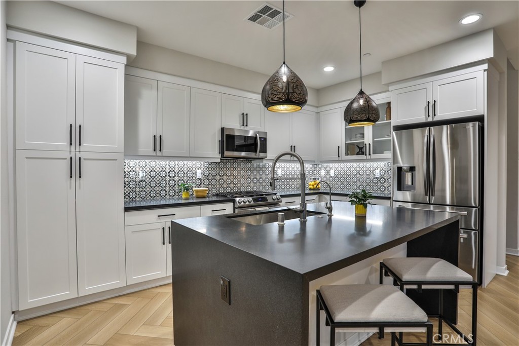 1419 N Indian Hill Boulevard