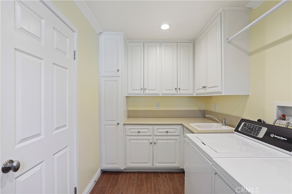 1619 Carmel Circle W