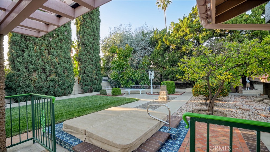 2117 Capuchin Way