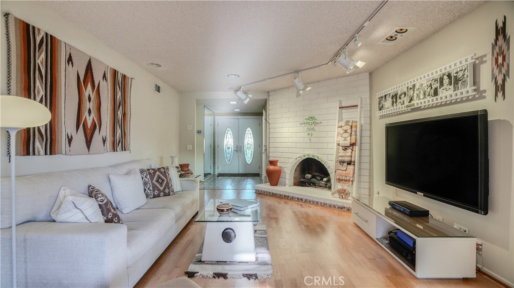 2117 Capuchin Way