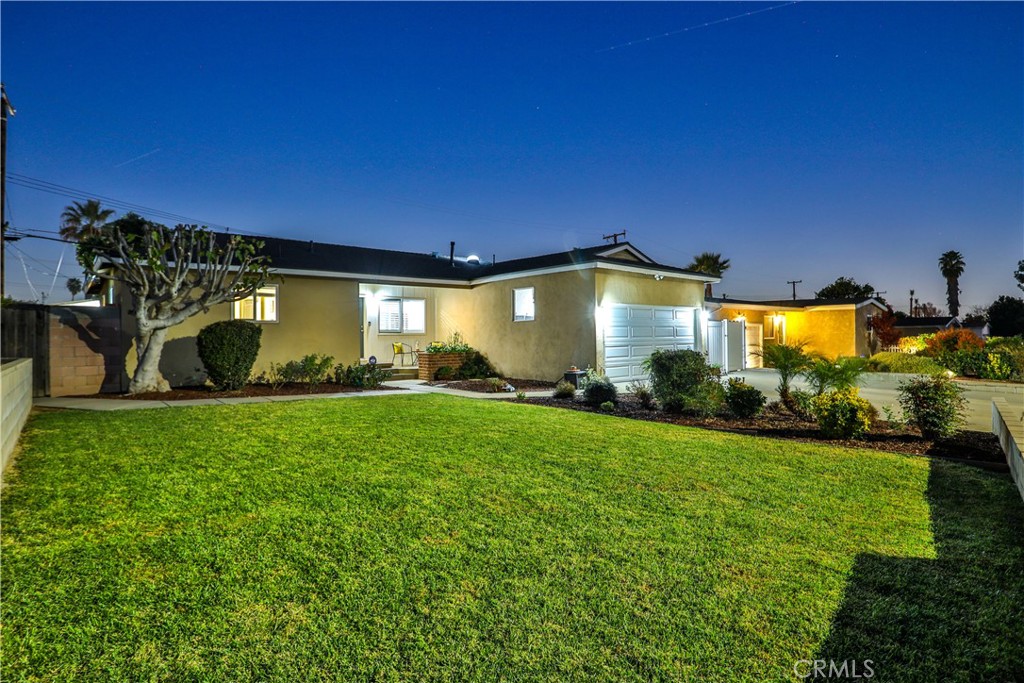 8247 Jadeite Avenue