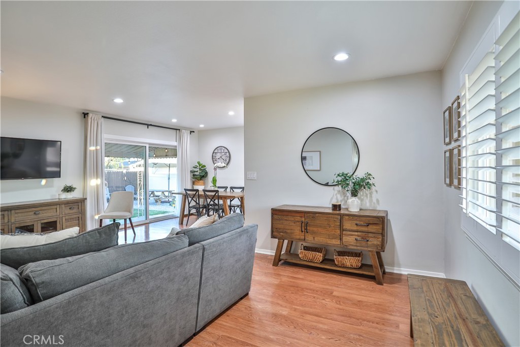 8247 Jadeite Avenue