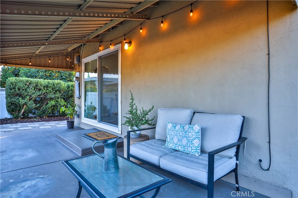 8247 Jadeite Avenue