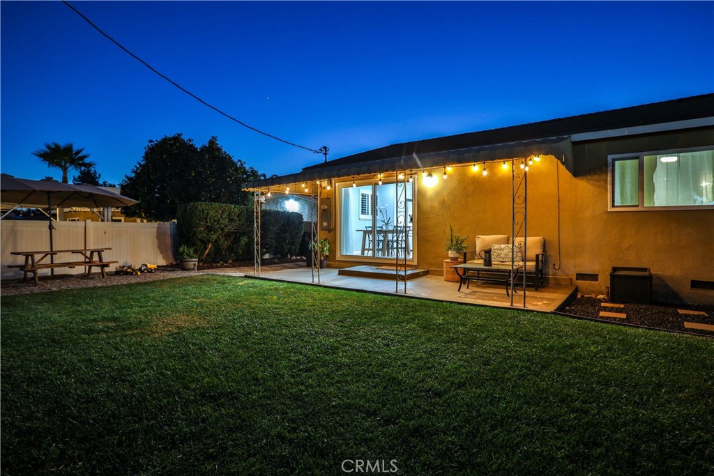 8247 Jadeite Avenue
