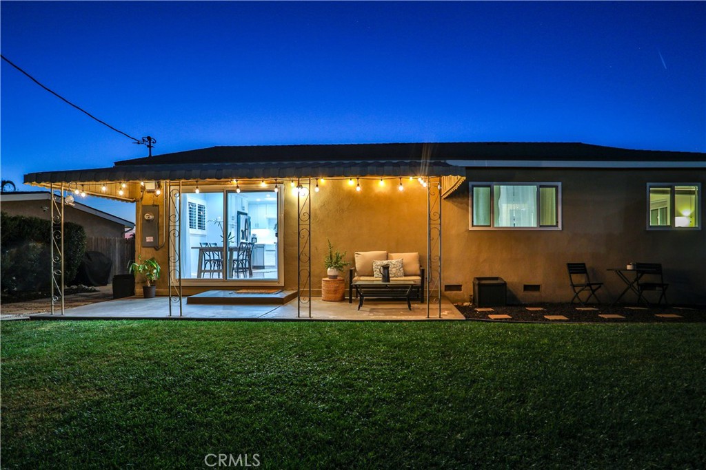 8247 Jadeite Avenue