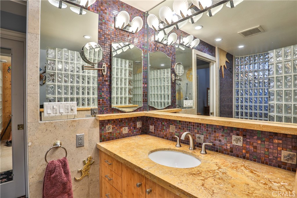 436 Oakdale Drive