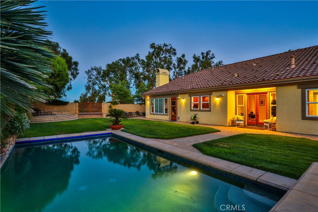 13052 Via Tesoro Drive
