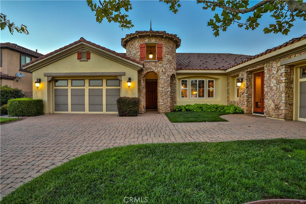 13052 Via Tesoro Drive