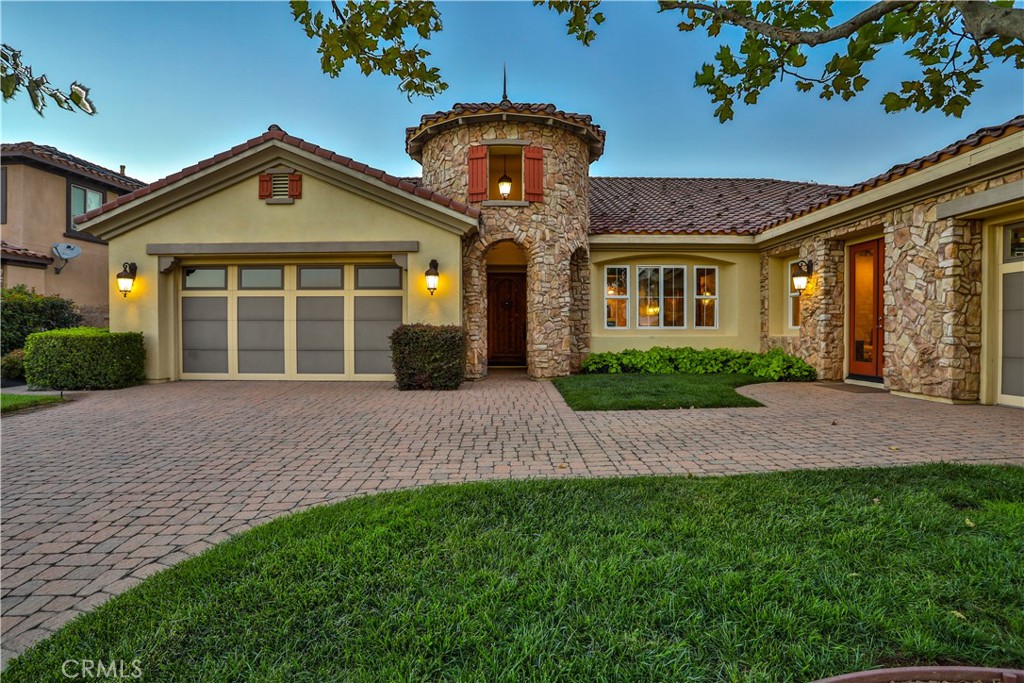 13052 Via Tesoro Drive