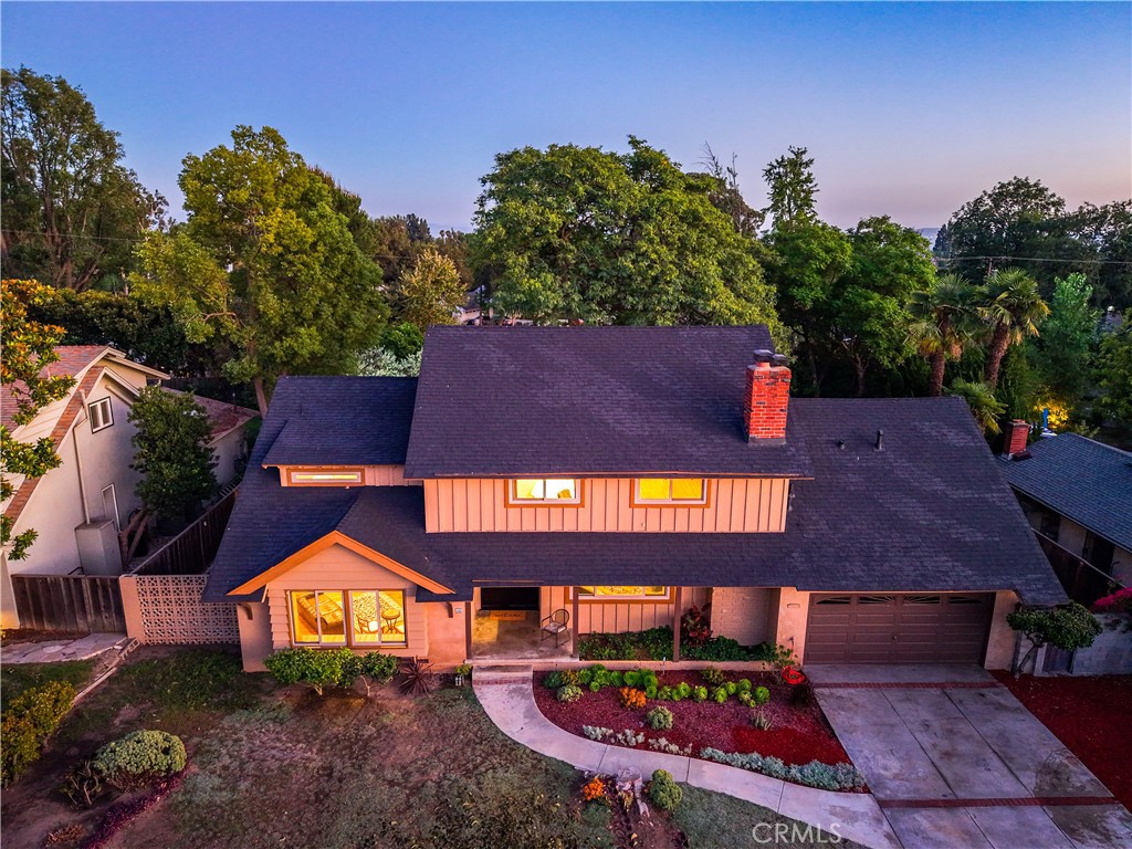 846 W 10th Street