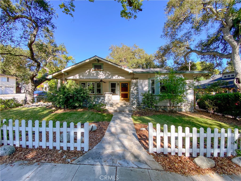 746 Harvard Avenue