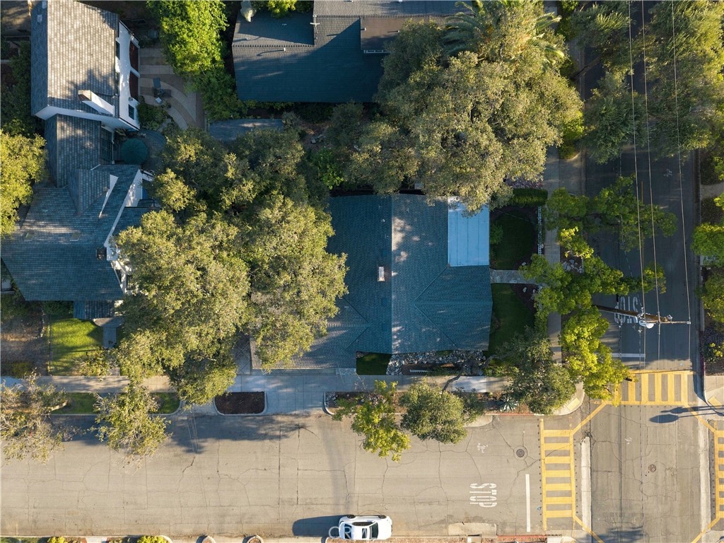 746 Harvard Avenue