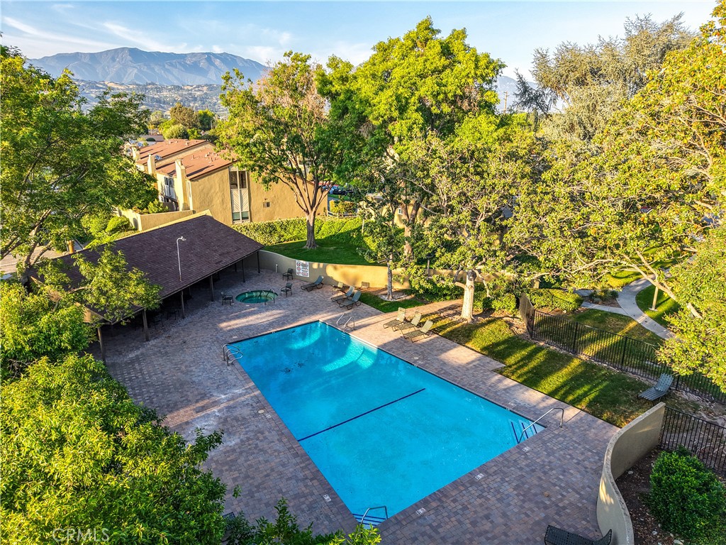 672 Greendale Lane