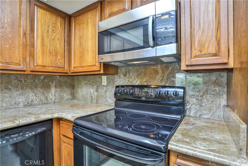 672 Greendale Lane