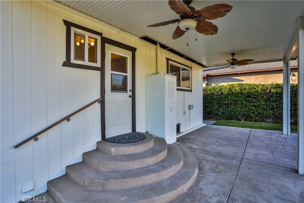 664 N 8th Avenue